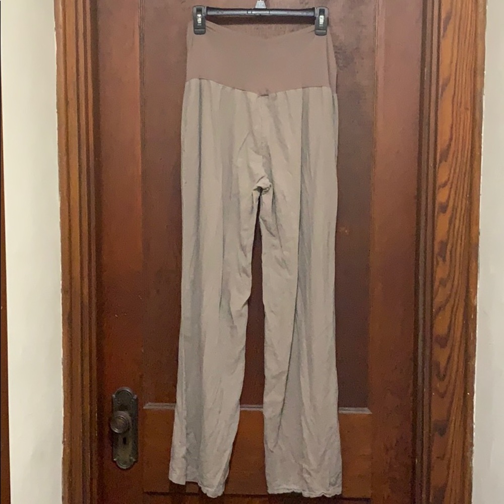 Love Tree Maternity pants - Picture 3 of 6